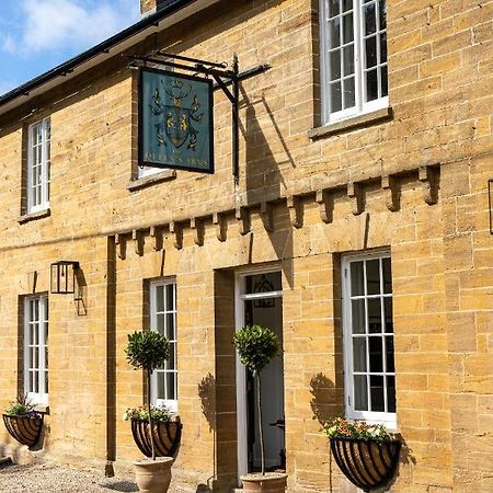 The Queens Arms Poyntington Exterior foto